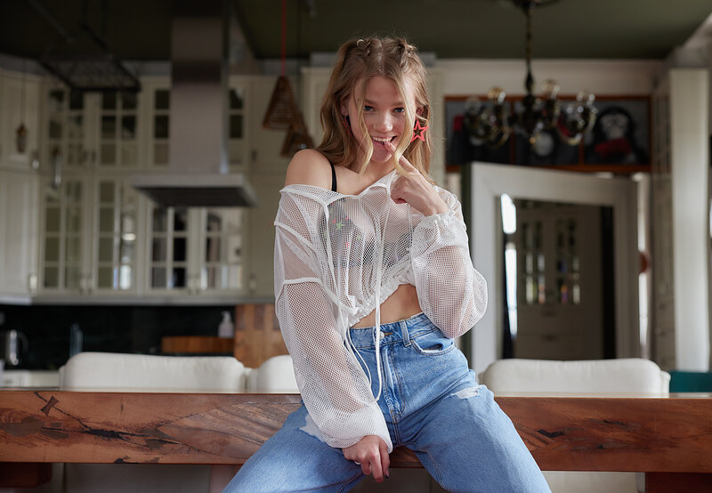 Любовь, 25 лет, 0 размер груди